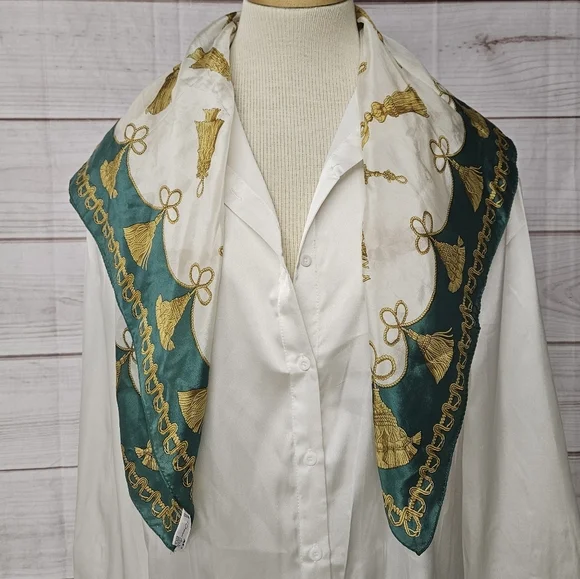 Oscar De La Renta Vintage Silk Scarf In Green White And Yellow - Picture 4 of 12